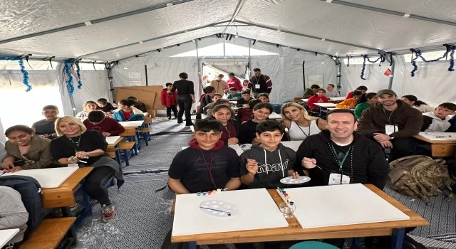 Hatay’da 400 çocukla resim yaptılar