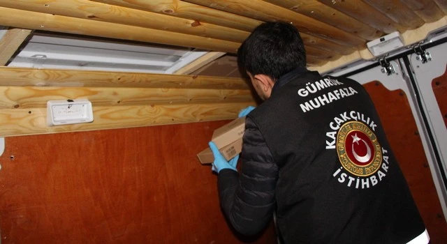 27 kilogram sıvı metamfetamin ve 9 bin 500 adet tramadol cinsi hap ele geçirildi