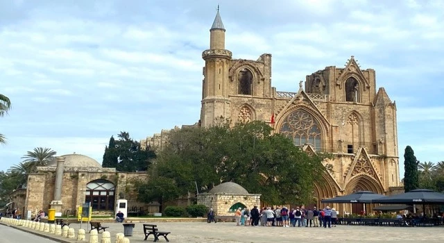 Dinlerin buluşma noktası ve sahabeler diyarı Kıbrıs