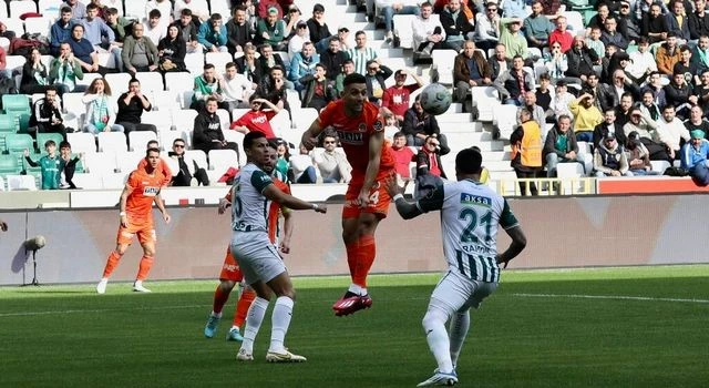 Giresunspor son dakikalarda beraberliği kurtardı