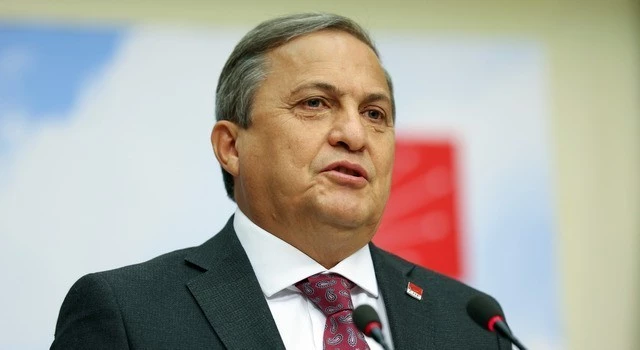 Kasanın altı delinmiş,Milletin parası dökülüyor