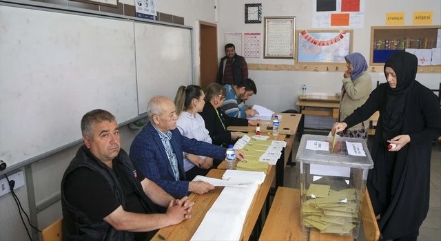 Türkiye sandık başında