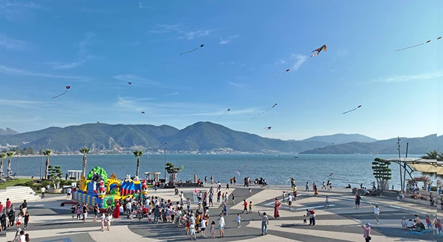 Fethiye’de çocuklar gönüllerince eğlendi