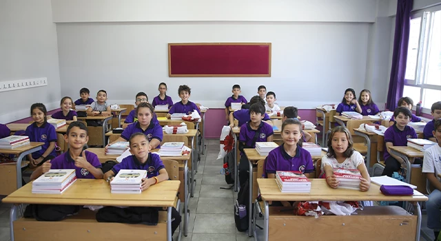 2023-24 Eğitim Öğretim Yılı, bugün çalan ilk ders zili ile başladı