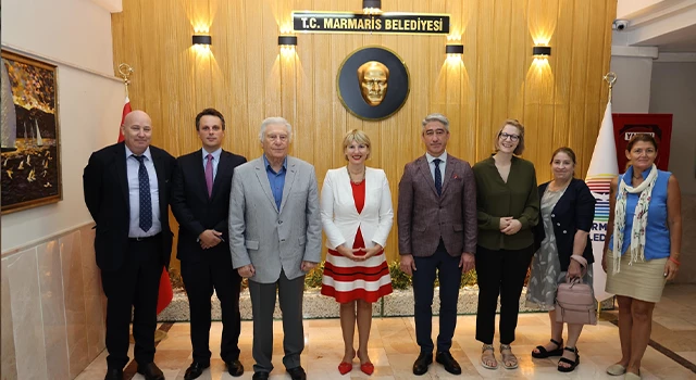 Birleşik Krallık Büyükelçisi Morris