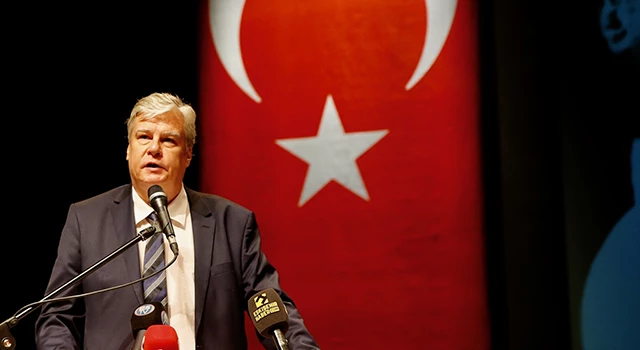 CHP genel başkanlığına adaylığını açıklayan Öymen, partisinin Eskişehir İl Kongresi