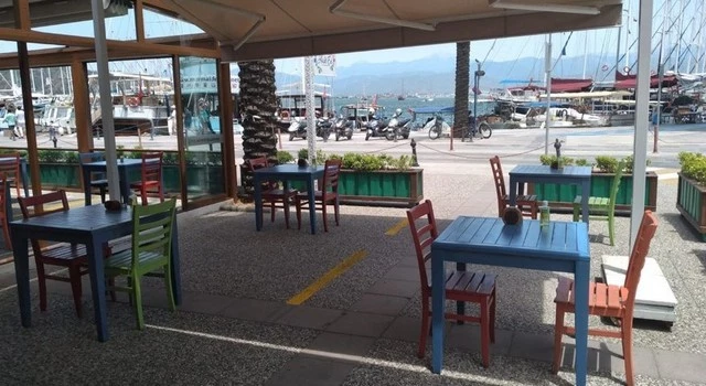 CHP’li ilçedeki halkevi ve plajlarda çay hala 1 TL